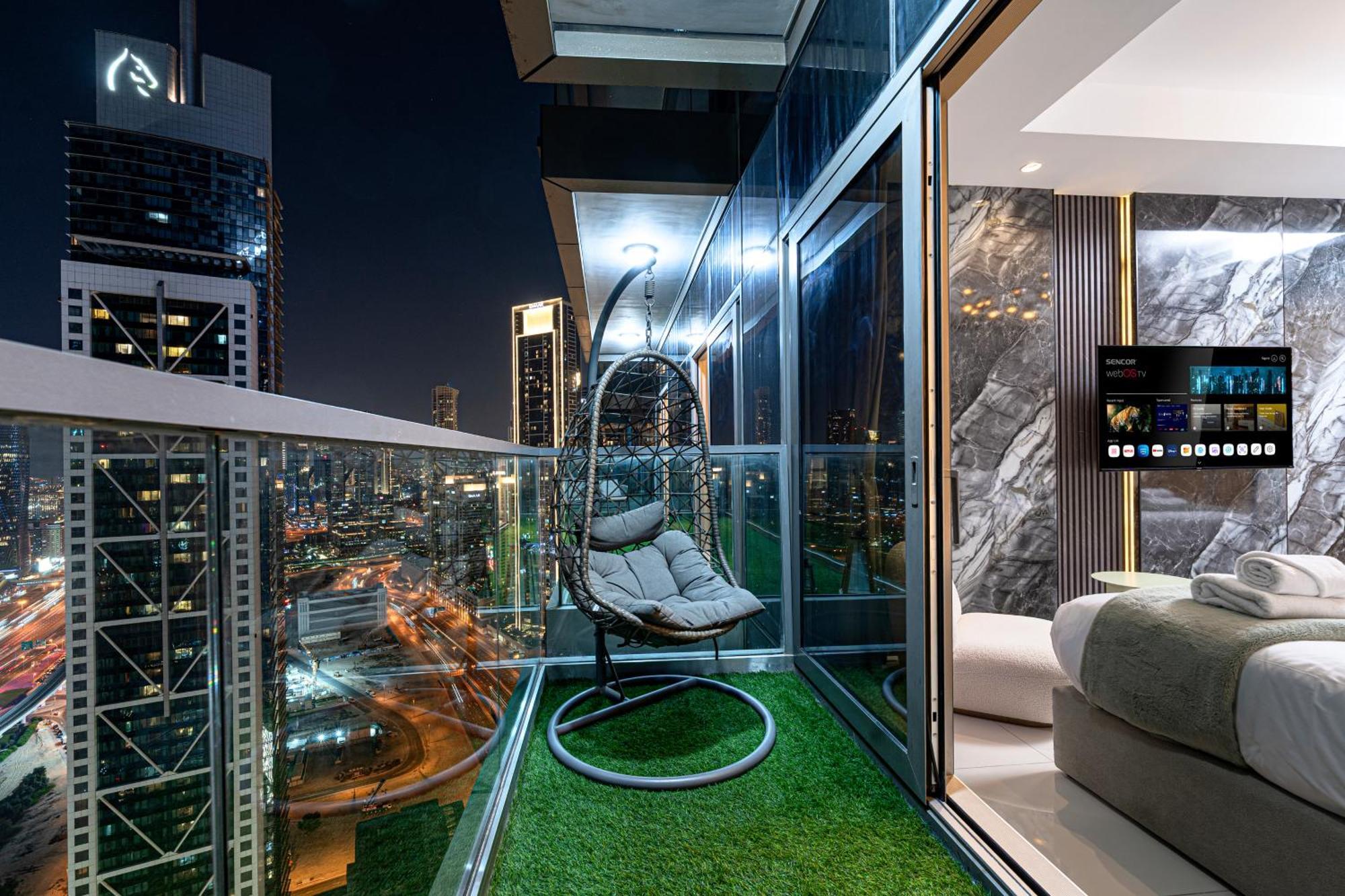 Highest Infinity Pool In Downtown Dubai Apartamento Exterior foto